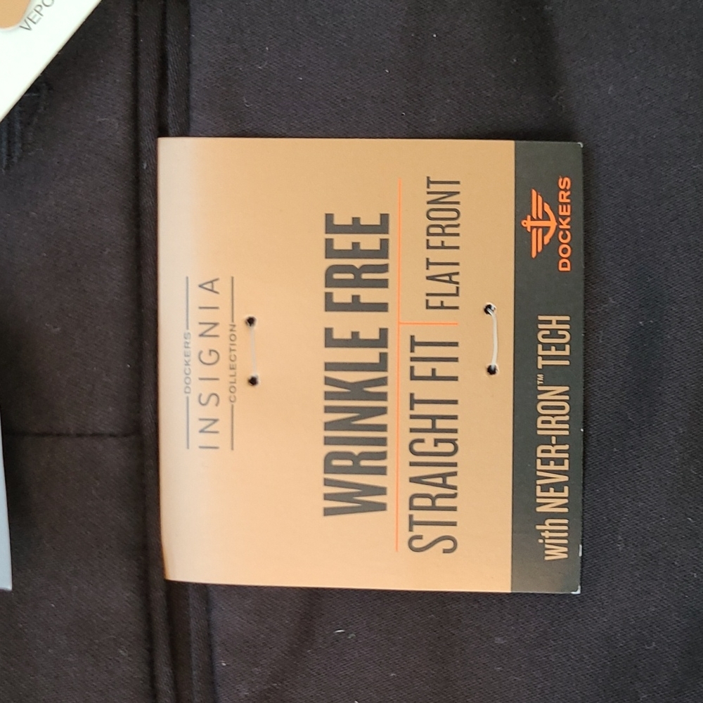 Dockers Insignia Straight khakis - Picture 2 of 6